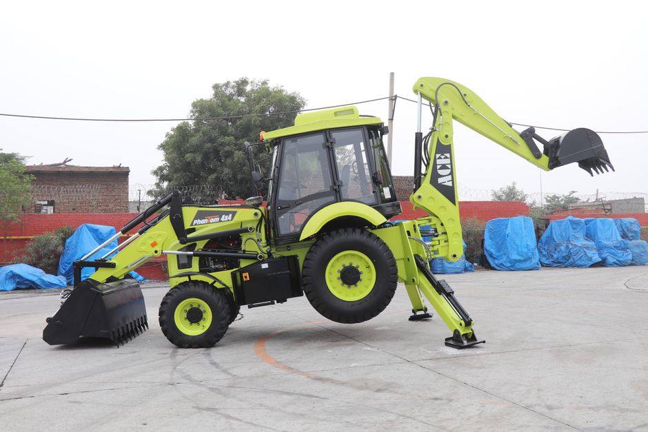 2016 JCB 3CX Backhoe · Photo 2