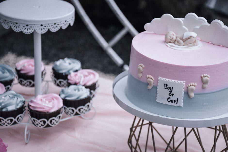 Baby shower pastel tier