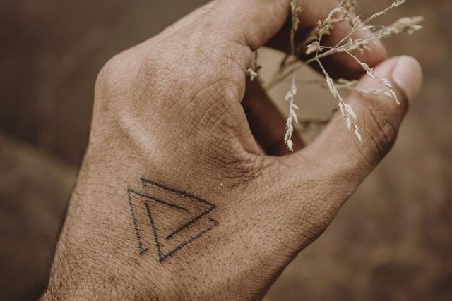 Fine line hand piece